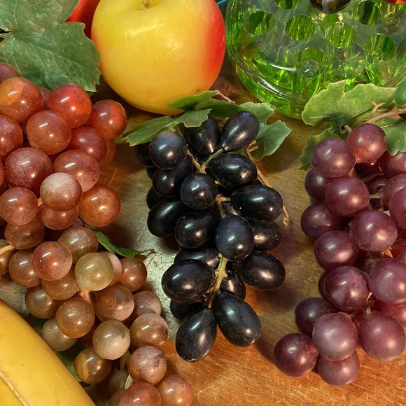 Vtg Mid-century Fake Rubber Plastic Fruit Grapes Bananas Apples Peaches - Picture 4 of 11
